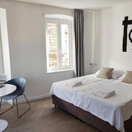 Nik Studio Apartments Pula Ngoại thất bức ảnh